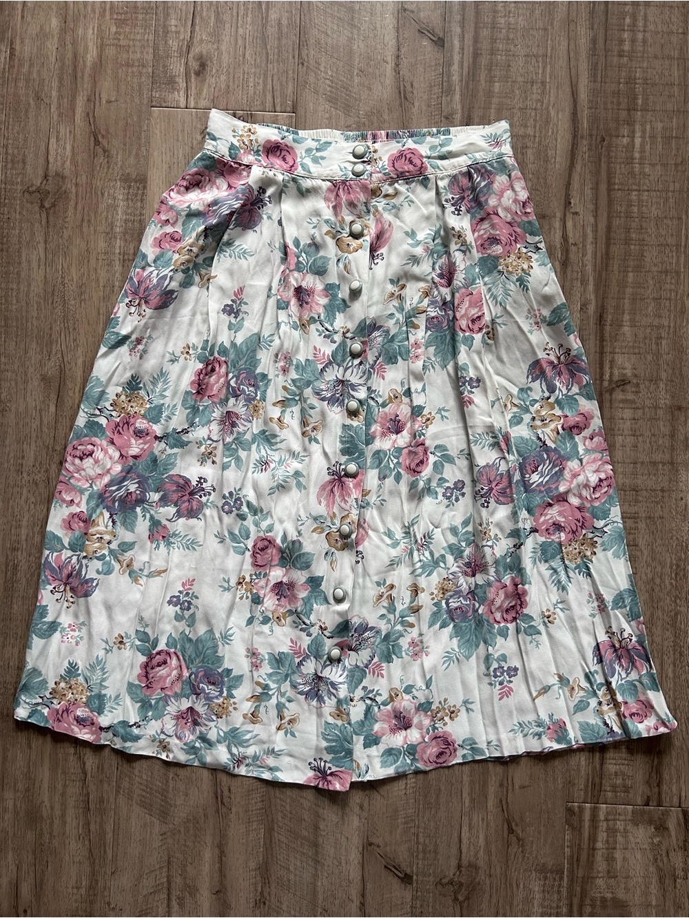 Vintage Floral Button-Front Midi Skirt country prairie Flowers feminine dainty